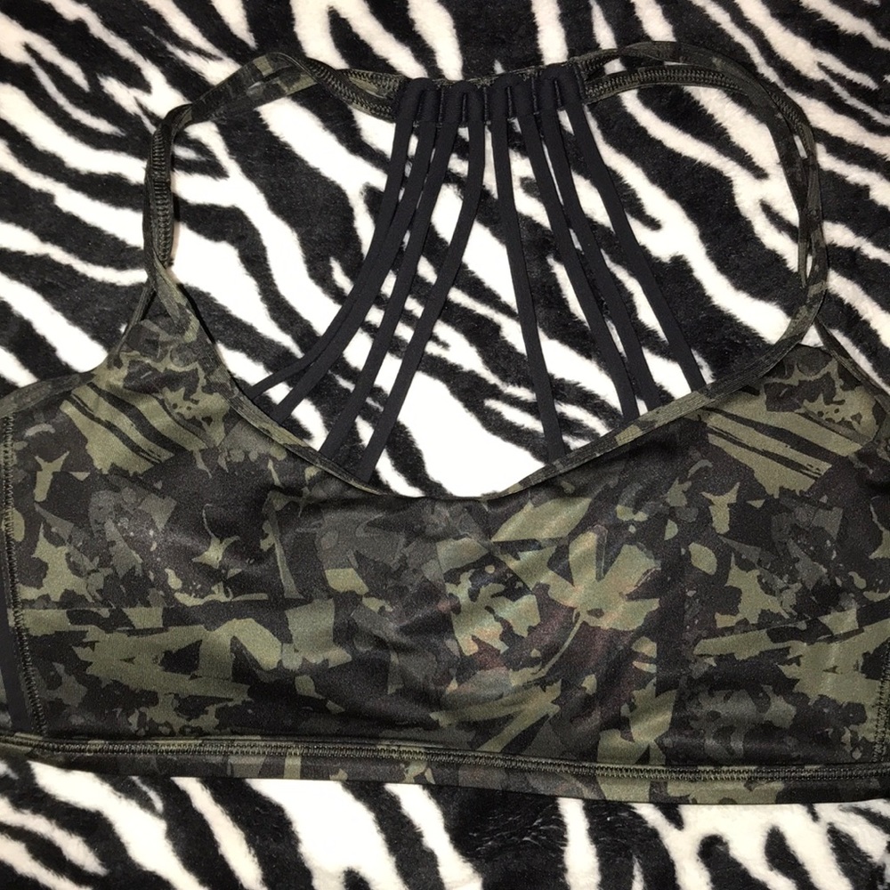Used - very good condition lululemon bra